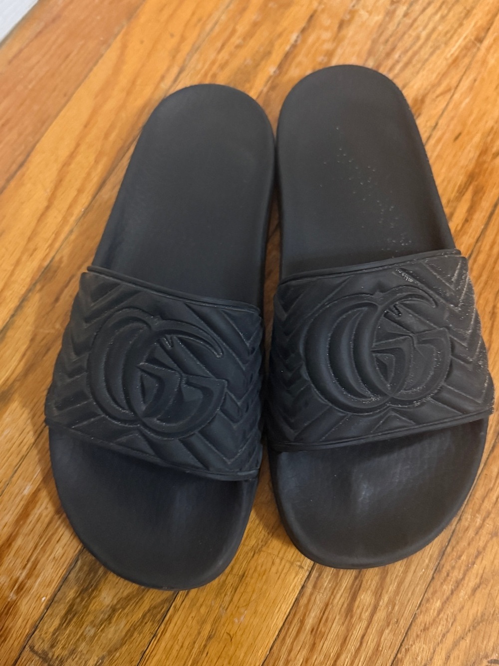 Gucci Matte Black GG Quilted Rubber Slides